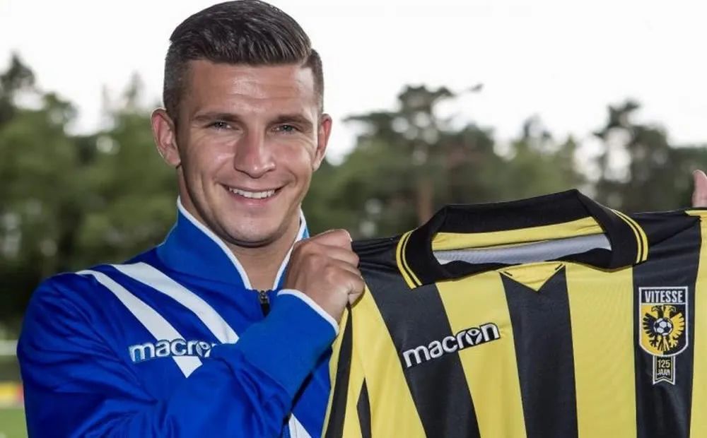 层和教练组 层和教练组