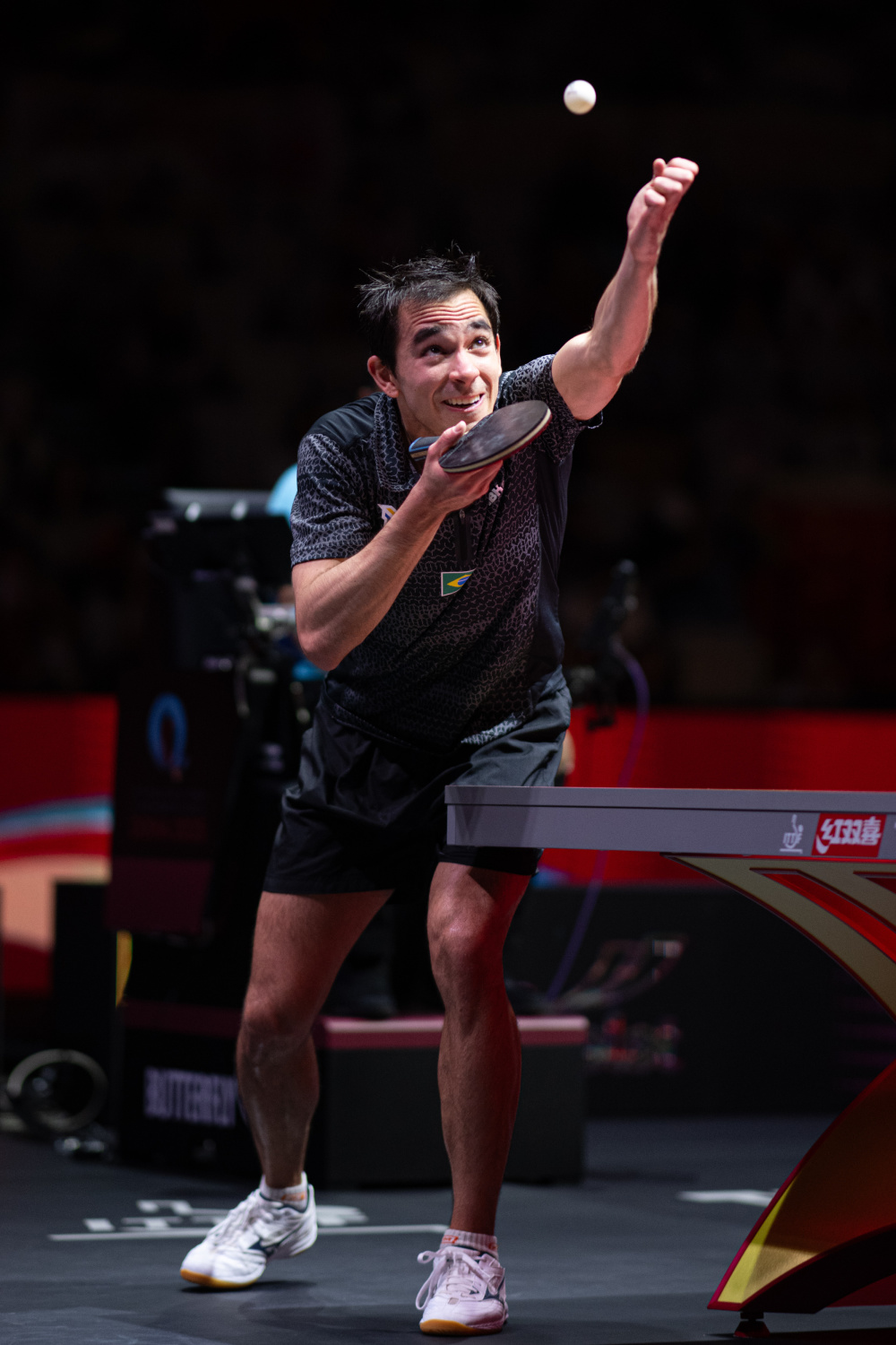 使比赛变得 使比赛变得