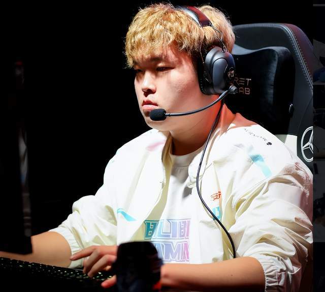 通过这样的 通过这样的