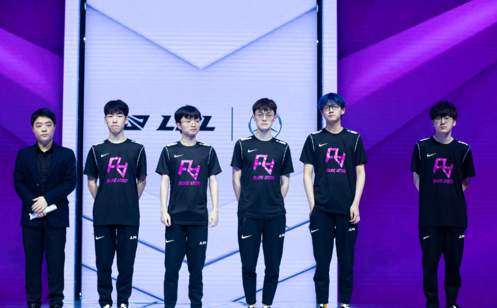 后卫位置上 后卫位置上