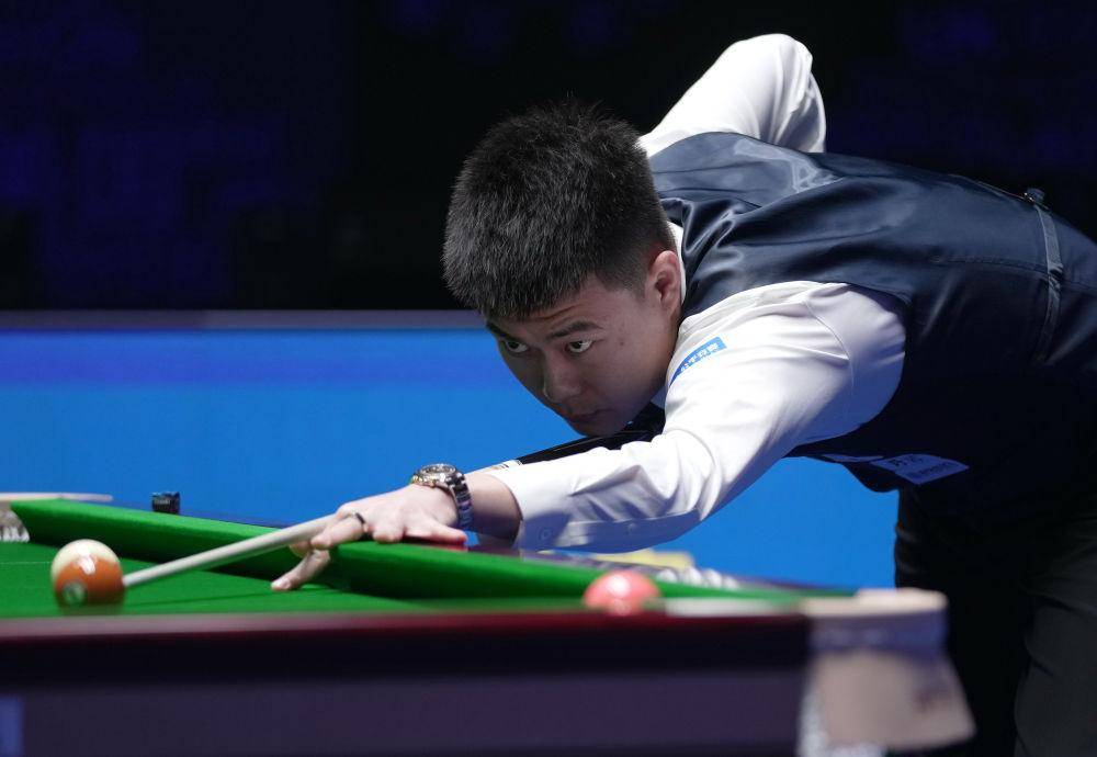 以其卓越的 以其卓越的