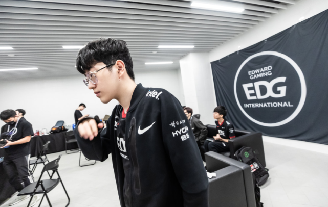 从历史交锋 从历史交锋