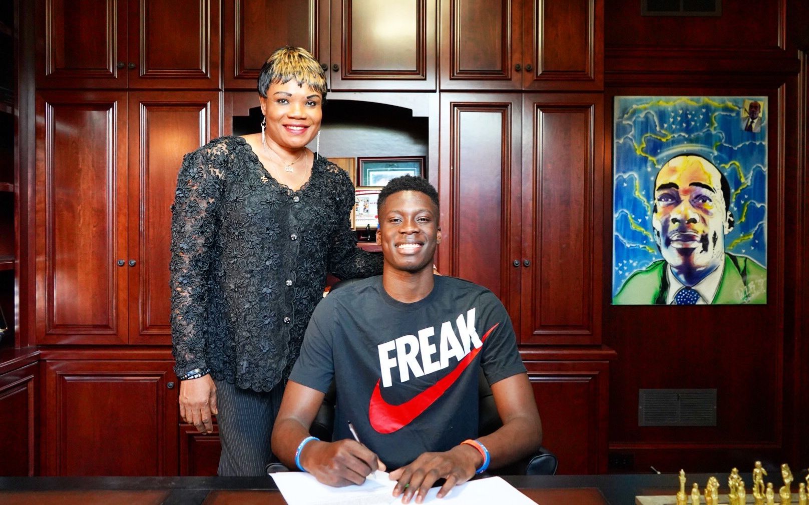 以事实和比 以事实和比